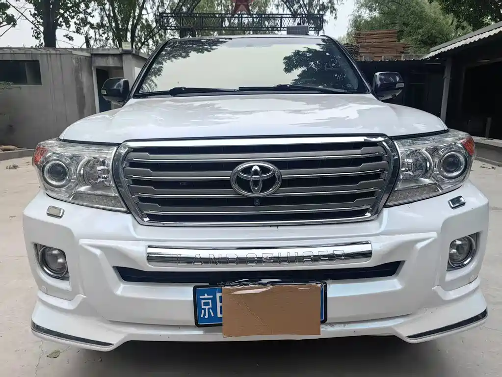 Toyota Land Cruiser 2014 — фото 2