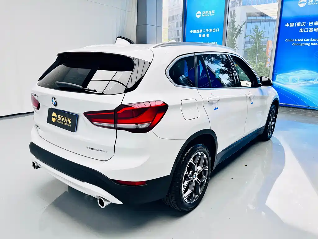 BMW X1 2022 — фото 8