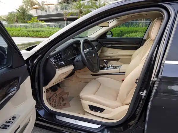BMW 7 Series 2009