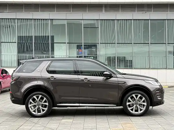 Land Rover Discovery Sport 2023