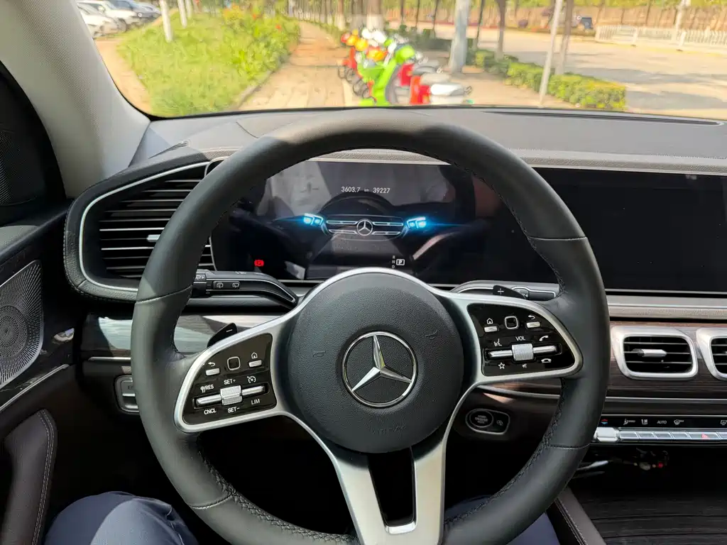Mercedes-Benz GLE 2022 — фото 4
