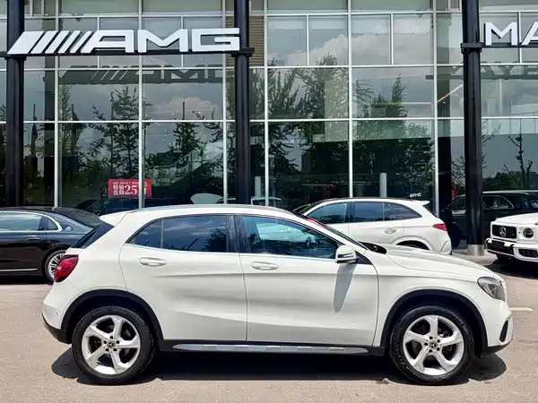 Mercedes-Benz GLA 2019