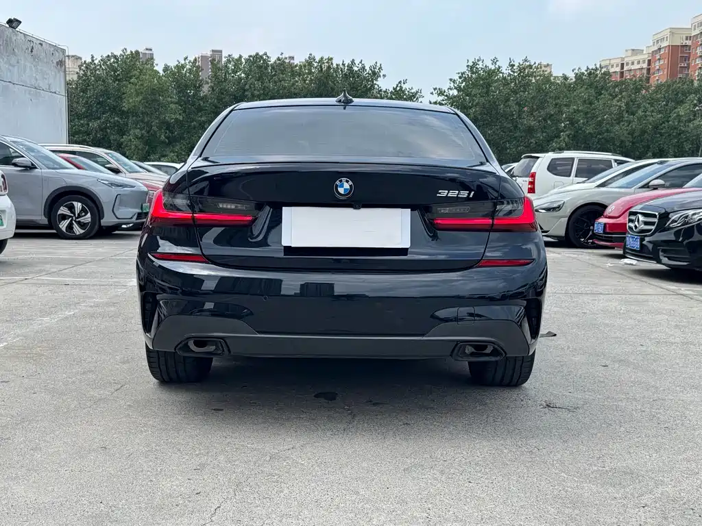 BMW 3 Series 2022