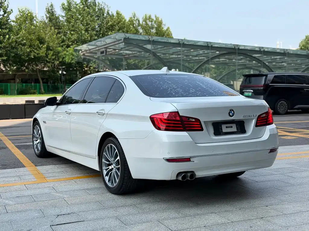 BMW 5 Series 2016