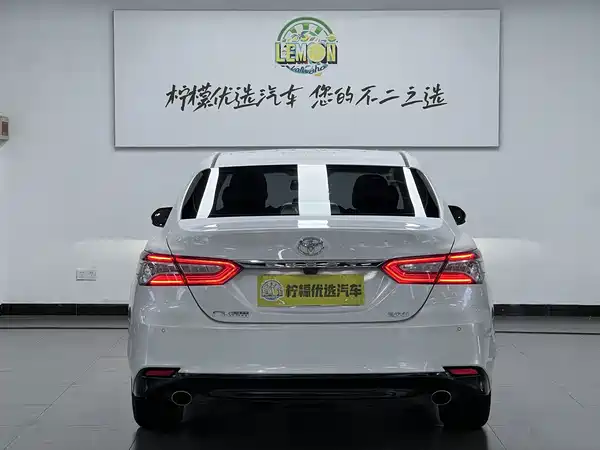 Toyota Camry 2019