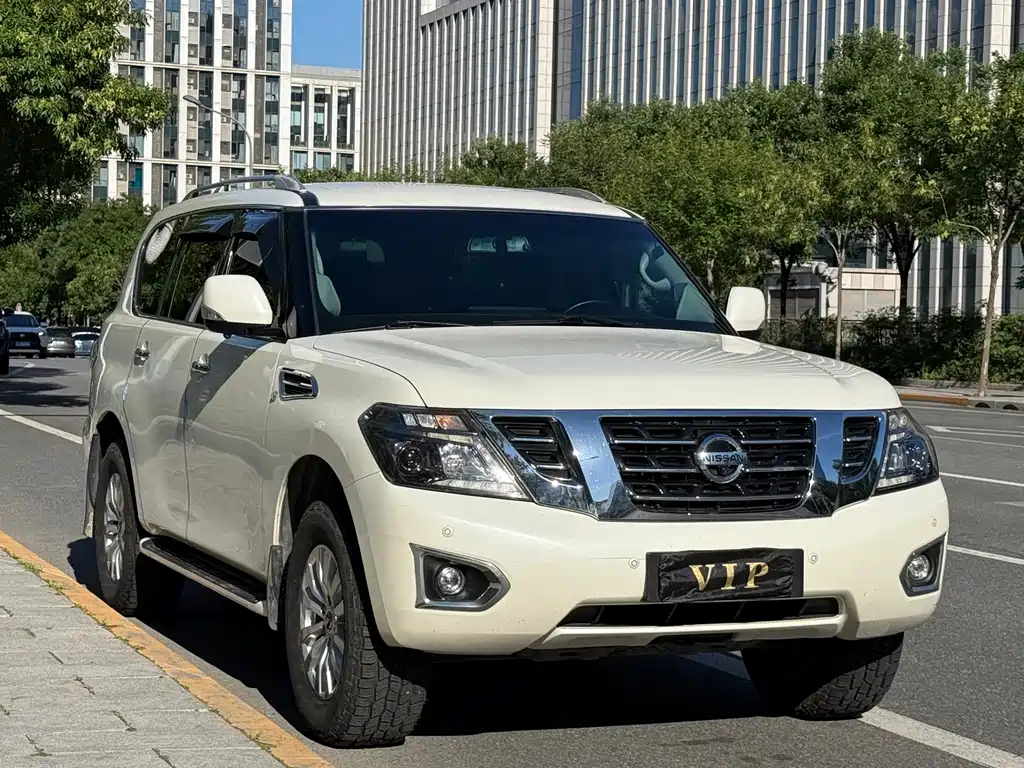 Nissan Patrol 2017 — фото 2