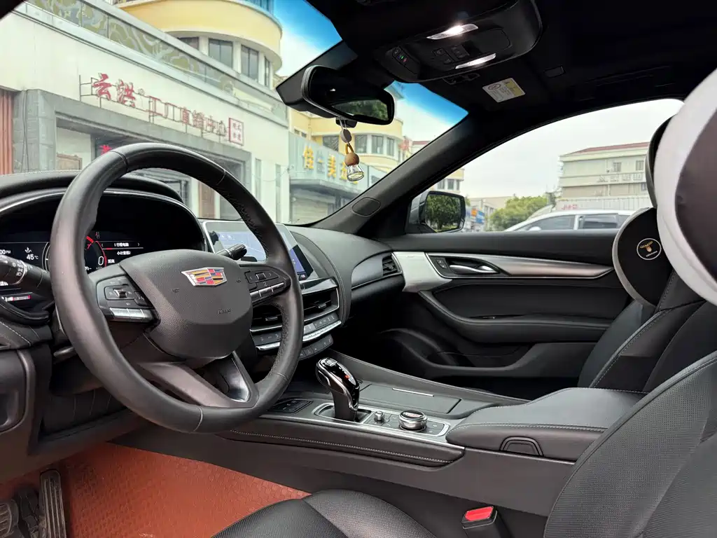 Cadillac CT5 2023 — фото 10