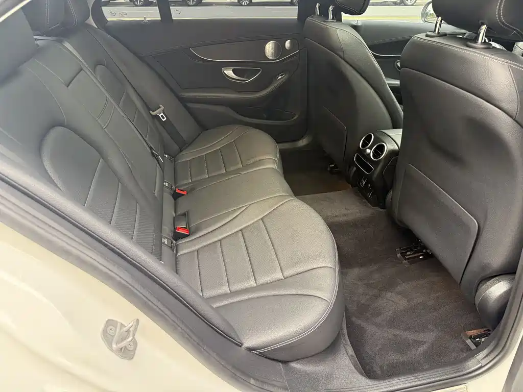 Mercedes-Benz C-Class 2020 — фото 18