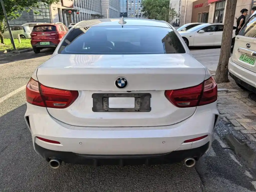 BMW 1 Series 2021
