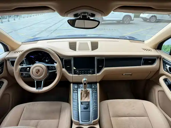 Porsche Macan 2016