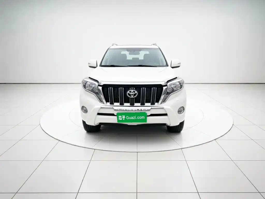 Toyota Prado 2017 — фото 2