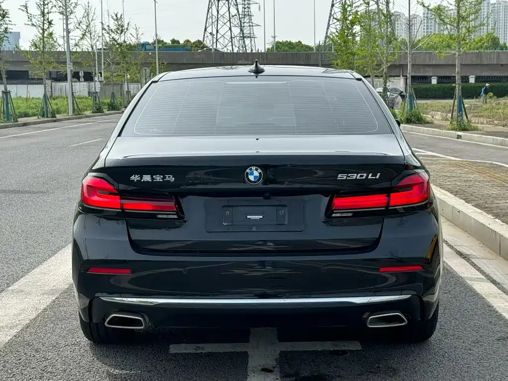 BMW 5 Series 2023