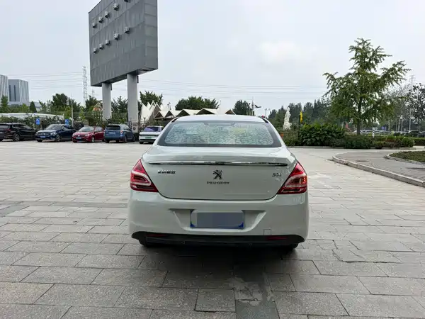 Peugeot 308 2016