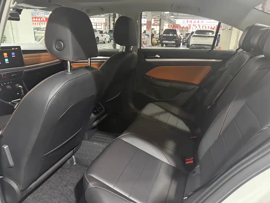 Volkswagen Bora 2023