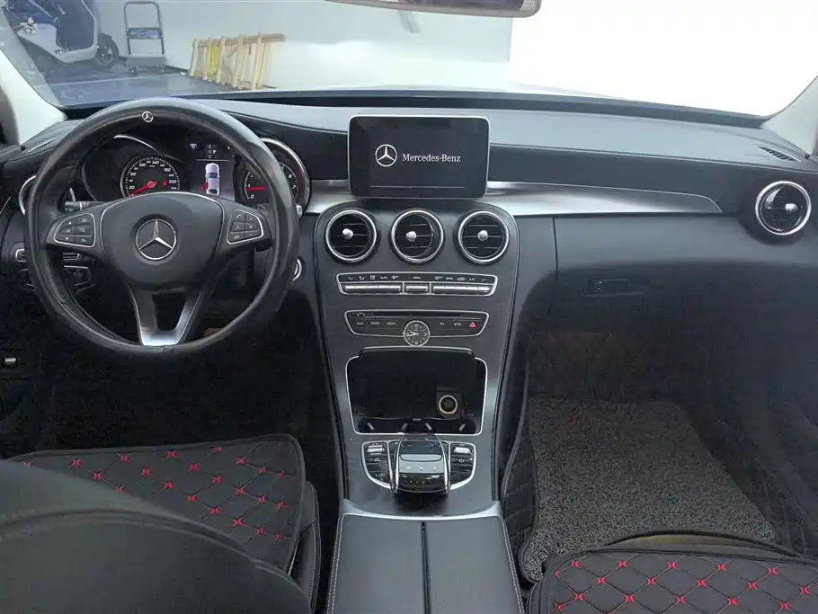 Mercedes-Benz C-Class 2017 — фото 12