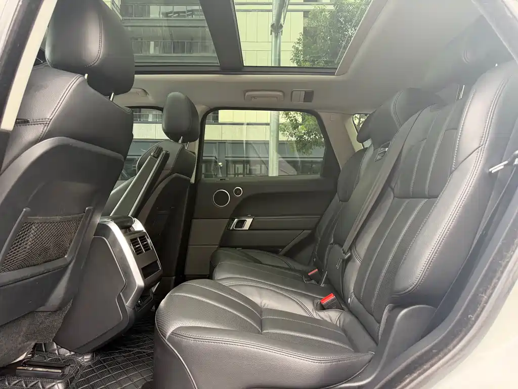 Land Rover Range Rover Sport 2017 — фото 12