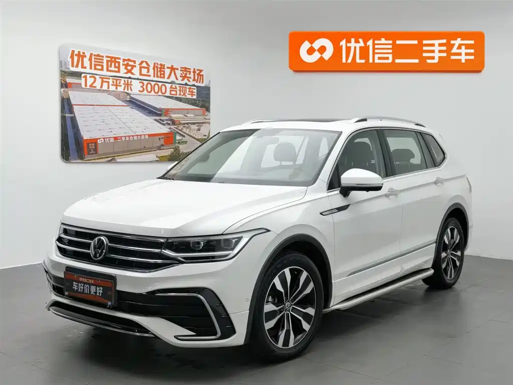 Volkswagen Tiguan L 2022 — фото 1