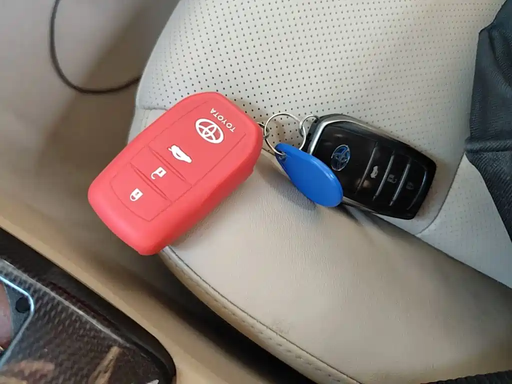 Toyota Camry 2015 — фото 15