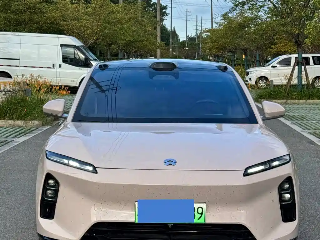 NIO ET5 2025