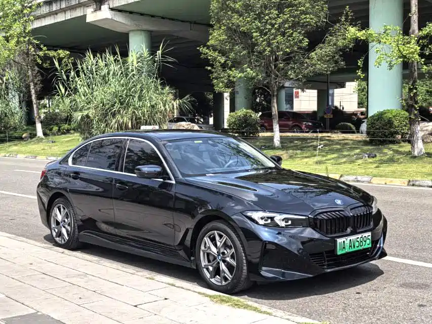 BMW i3 2023