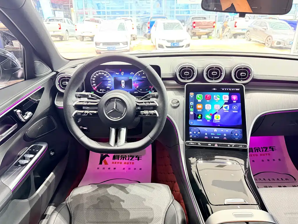 Mercedes-Benz C-Class 2023 — фото 10