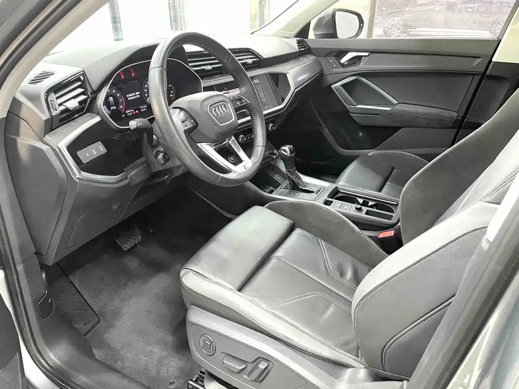 Audi Q3 Sportback 2021 — фото 7