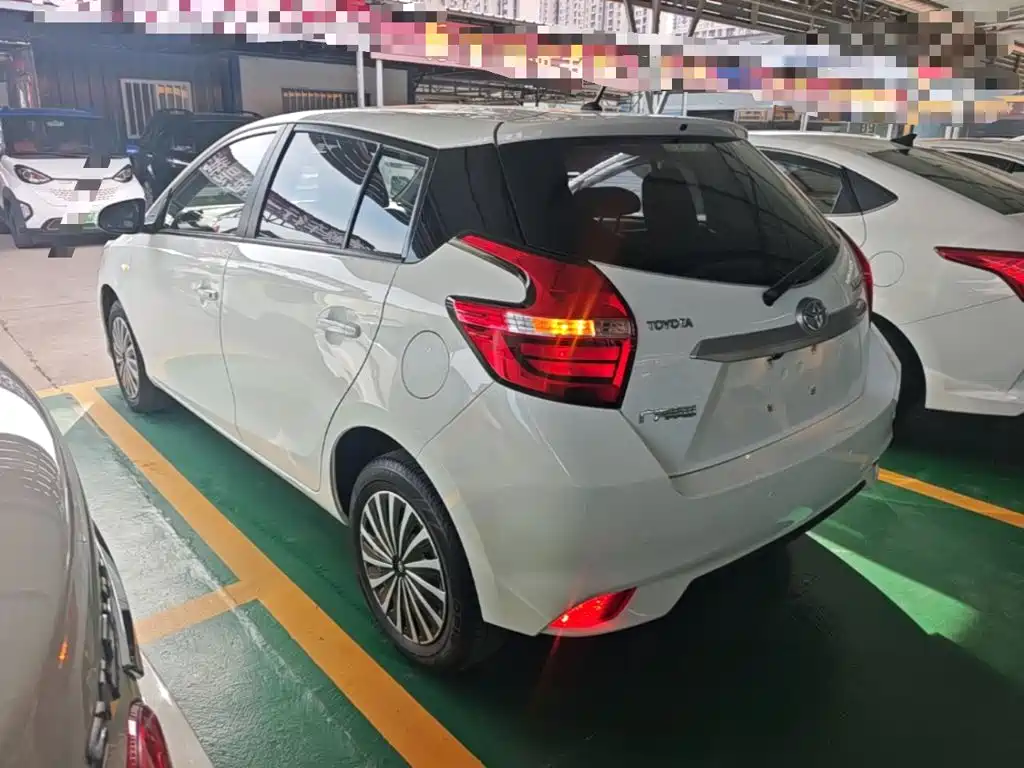 Toyota Yaris L 2019 — фото 5
