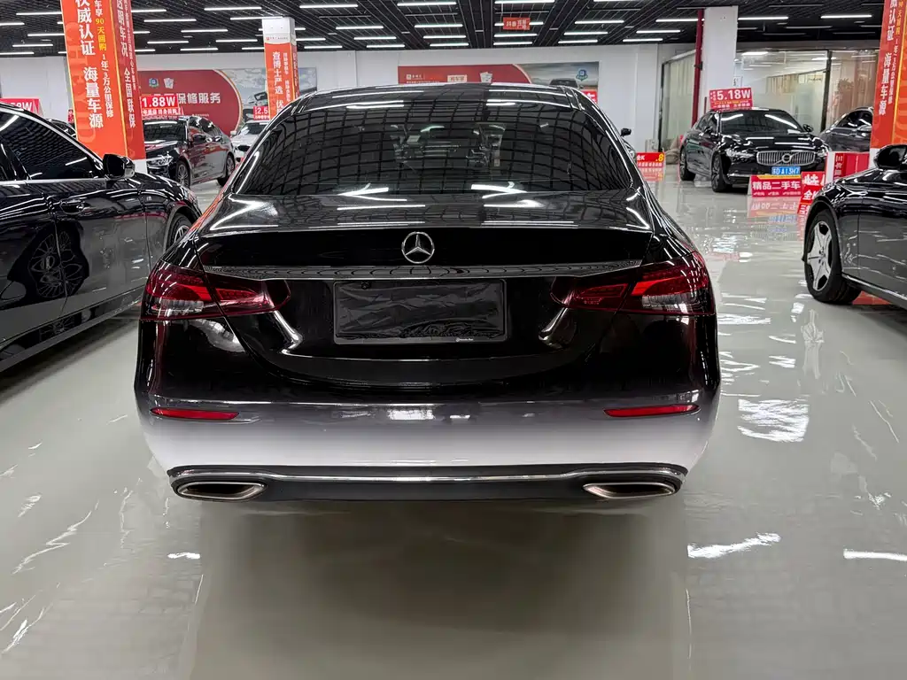 Mercedes-Benz E-Class 2022