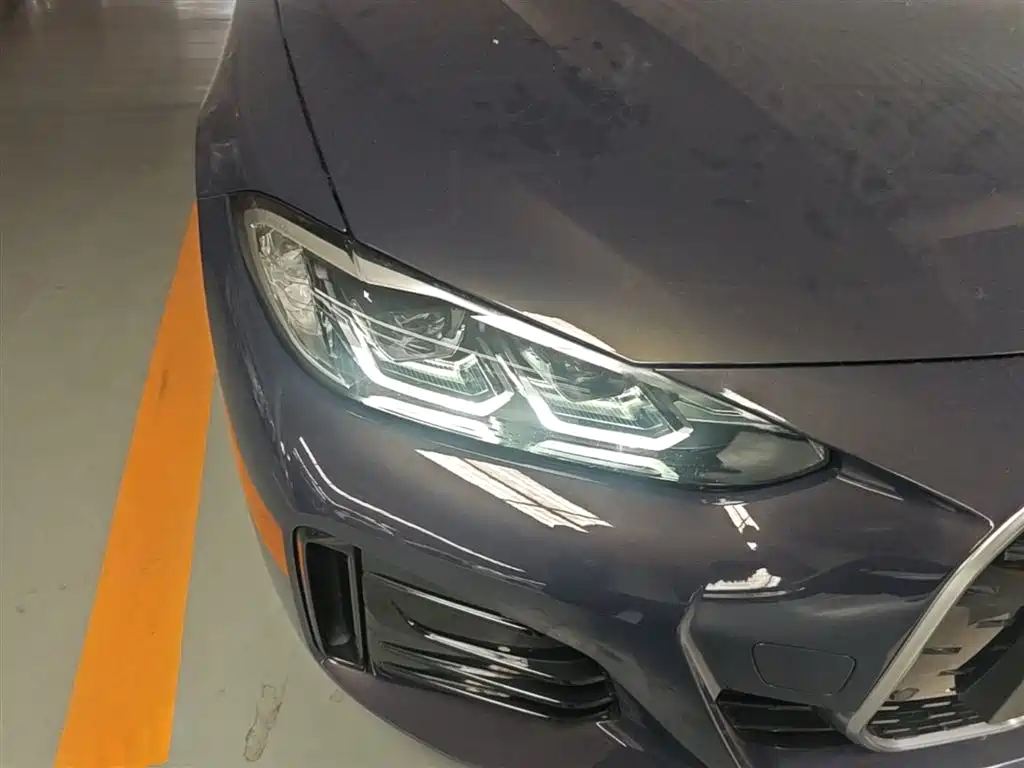 BMW i4 2025 — фото 12