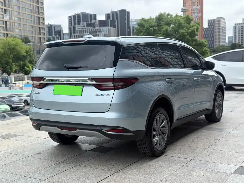 Geely Jiaji New Energy 2021 — фото 9