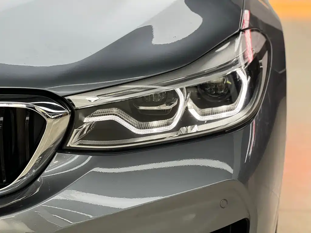 BMW 6 Series GT 2019 — фото 17