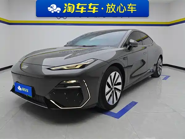 Geely Galaxy E8 2024