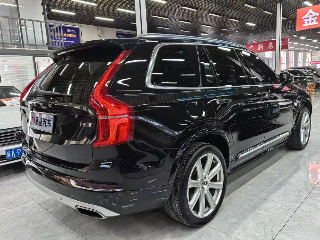 Volvo XC90 2015 — фото 16