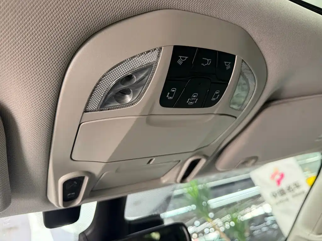 Chrysler Grand Voyager 2019 — фото 24