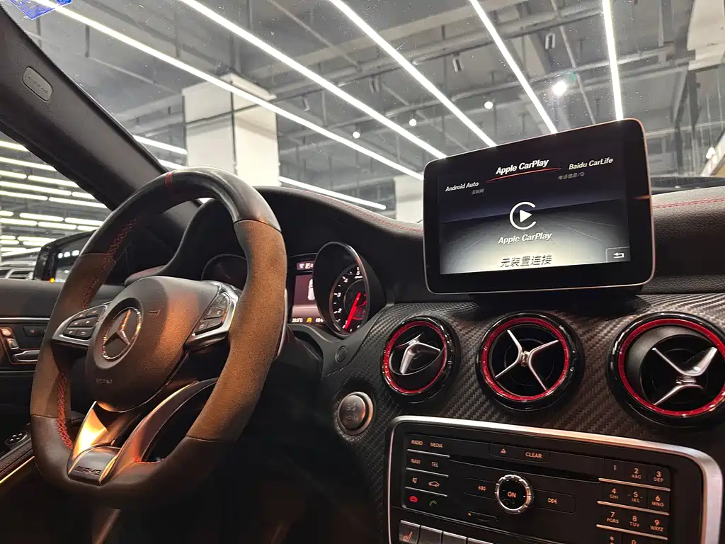 Mercedes-Benz A-Class AMG 2018 — фото 13