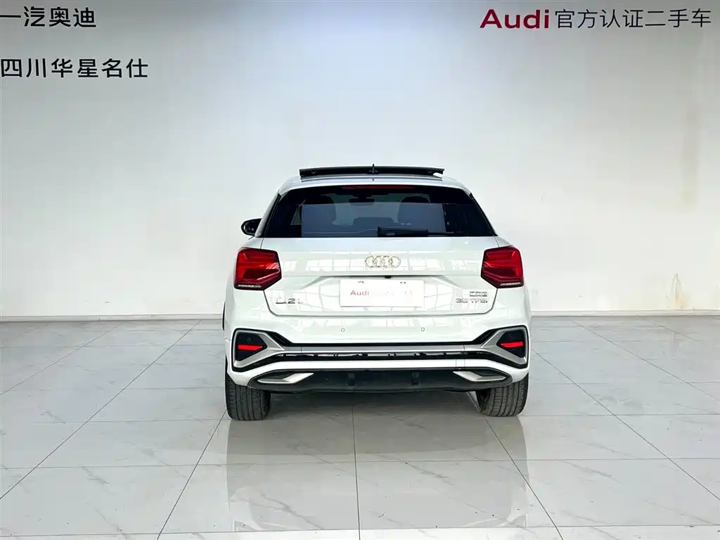 Audi Q2L 2023 — фото 5