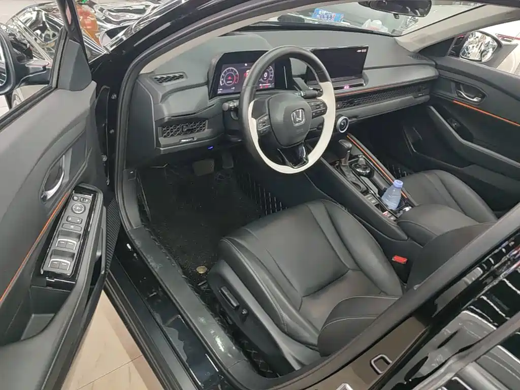 Honda Accord 2024 — фото 16