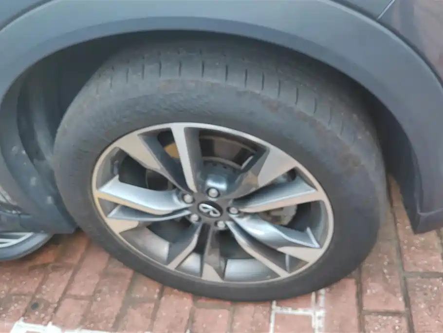 Infiniti QX60 2022