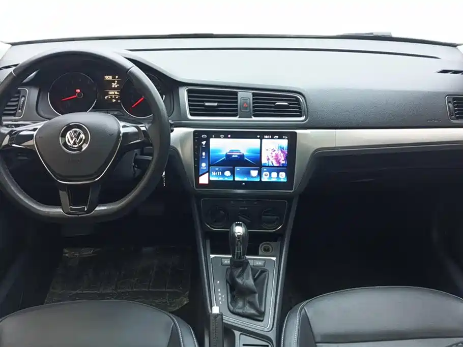 Volkswagen Lavida 2016 — фото 12