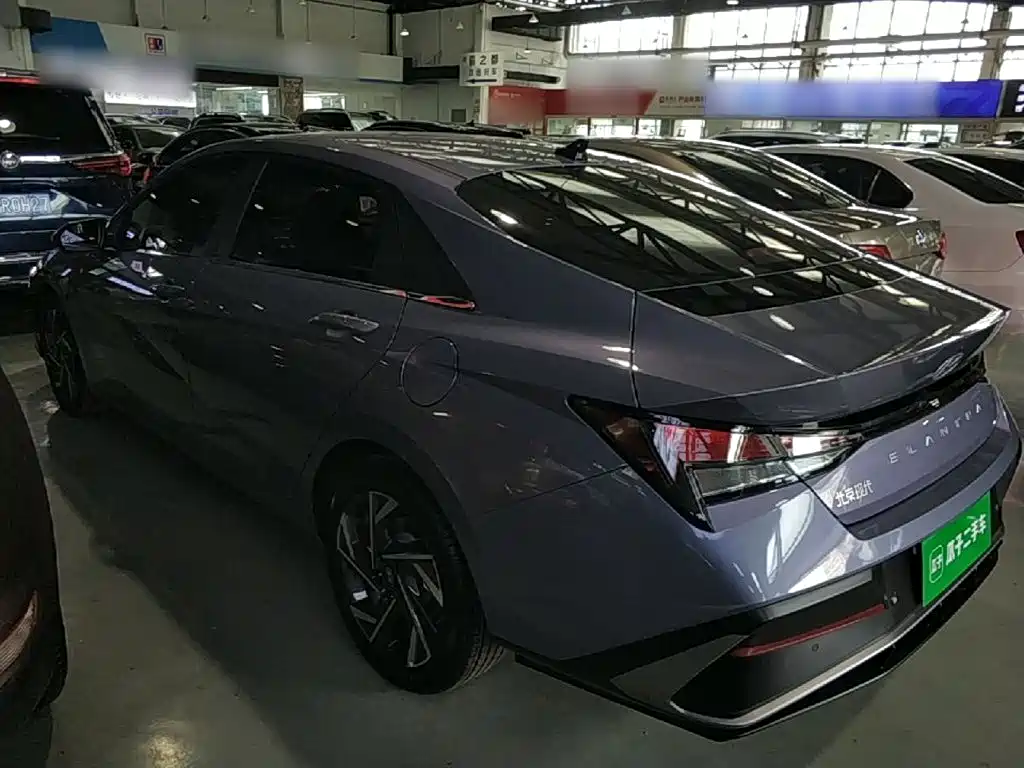 Hyundai Elantra 2024