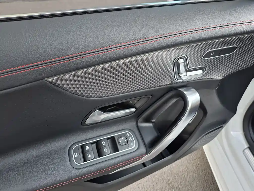 Mercedes-Benz A-Class 2024 — фото 33