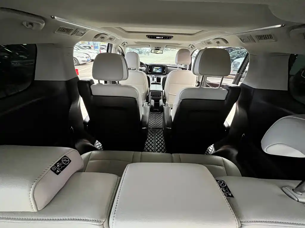 GAC Motor Trumpchi M8 2022 — фото 9