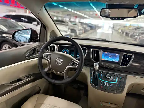 Buick GL8 2014