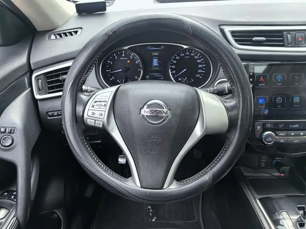 Nissan X-Trail 2017 — фото 23