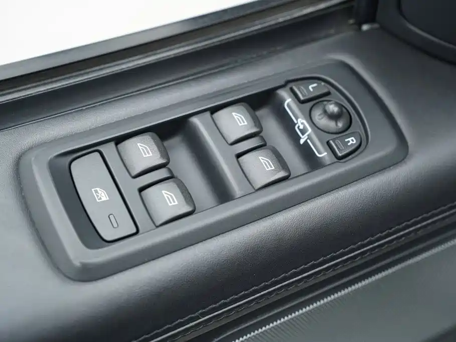 Land Rover Range Rover Sport 2012 — фото 12
