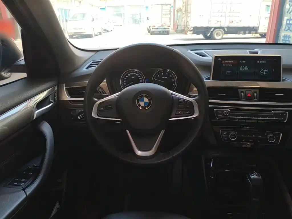 BMW X1 2019 — фото 11
