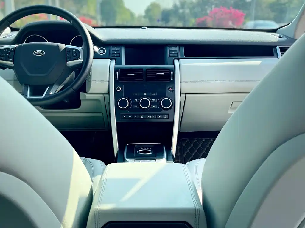 Land Rover Discovery Sport 2016 — фото 20