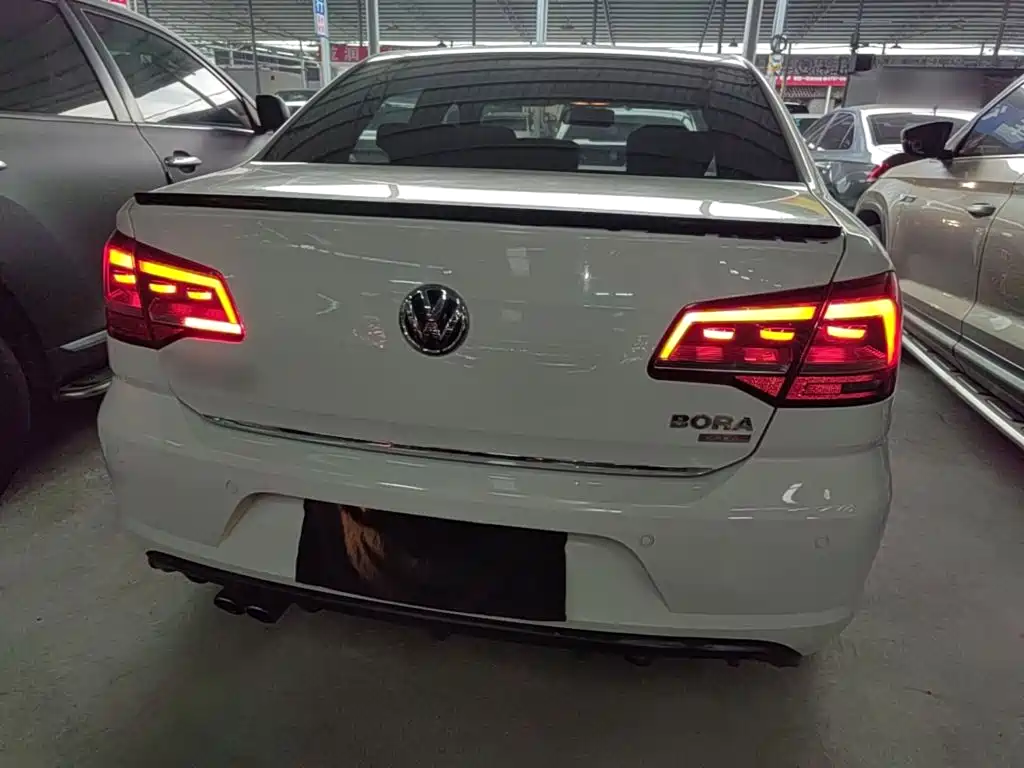 Volkswagen Bora 2016