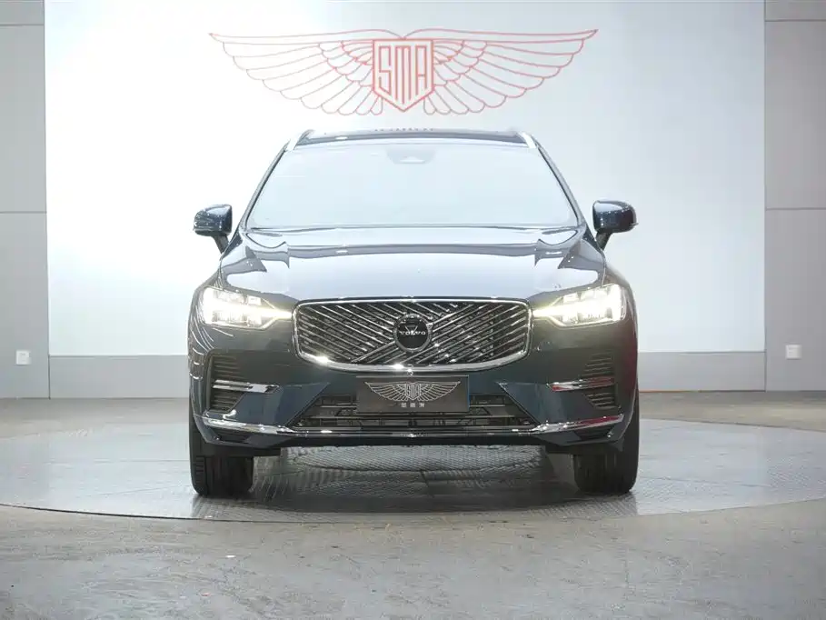 Volvo XC60 2025 — фото 3