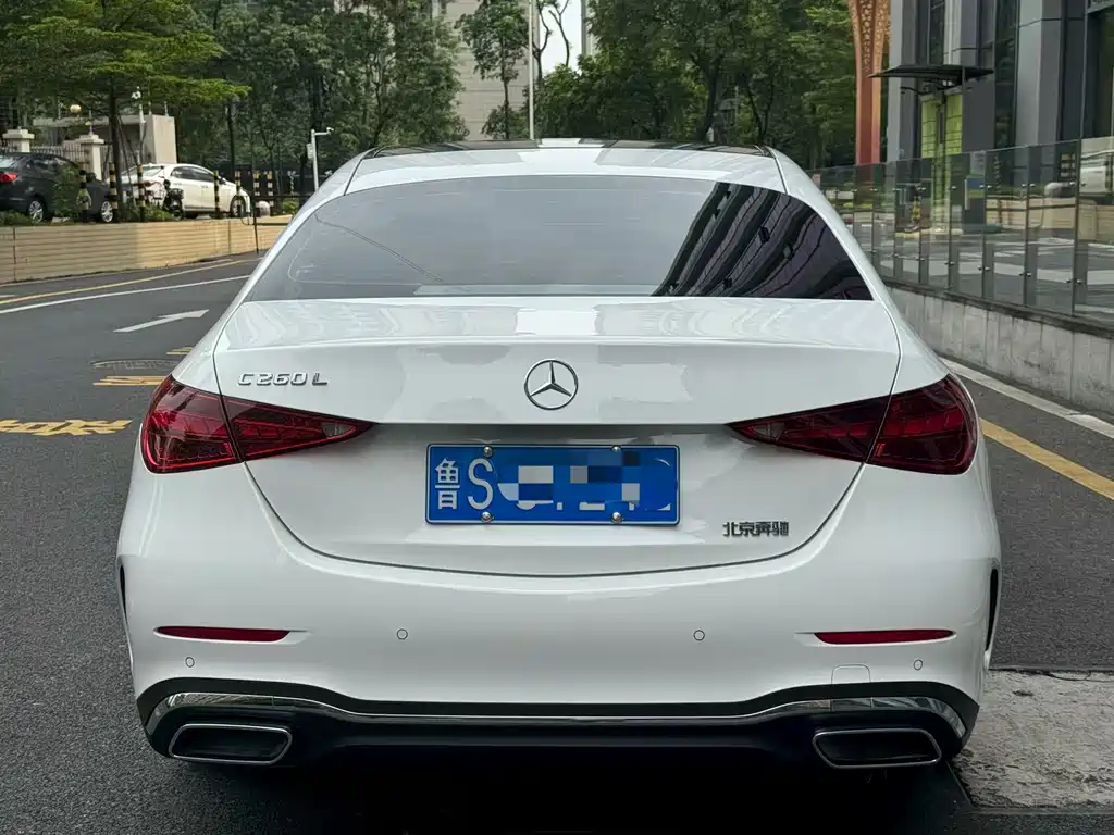 Mercedes-Benz C-Class 2025 — фото 3